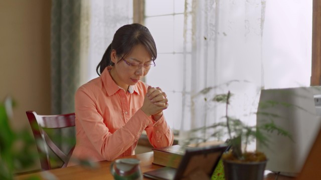 God Strengthened My Faith When Husband Opposed My Belief