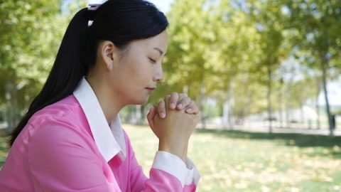 How to Truly Pray to God
