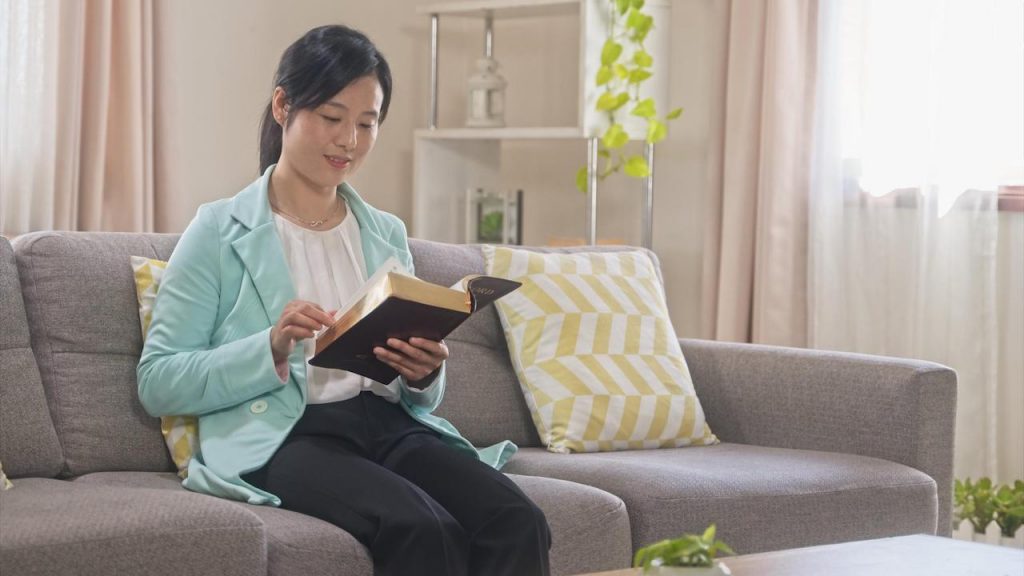 A Normal Spiritual Life Leads People Onto the Right Track